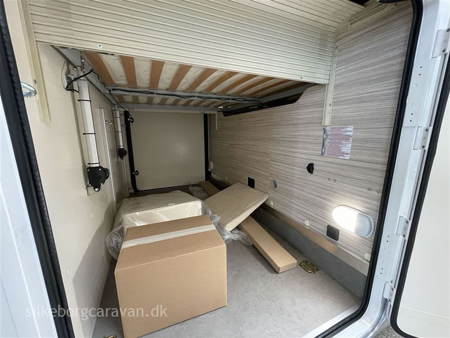 Elnagh T-Loft 582